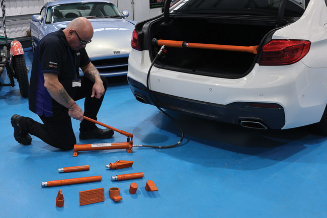 Power-TEC 92759 Hydraulic Porta Power Kit - 10 Tonne